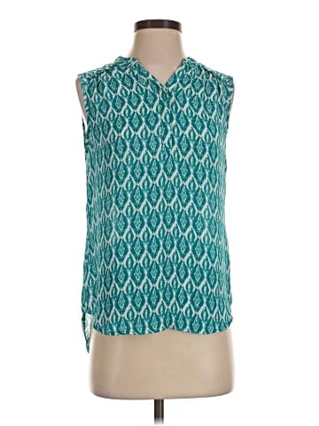Violet & Claire Sleeveless T-Shirt (view 1)