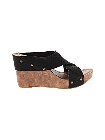 Cato Wedges (view 1)