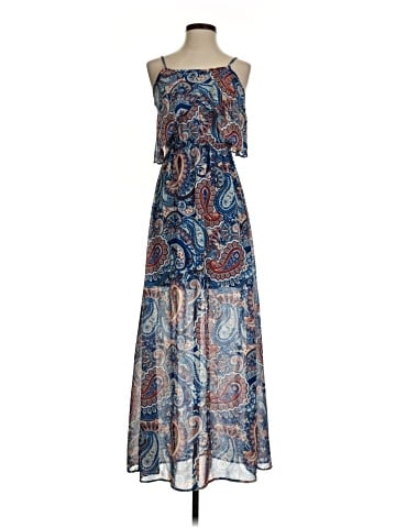 Xhilaration Casual Dress (view 1)