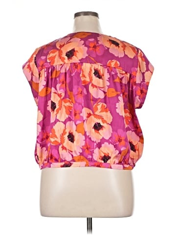 DR2 Sleeveless Blouse (view 2)