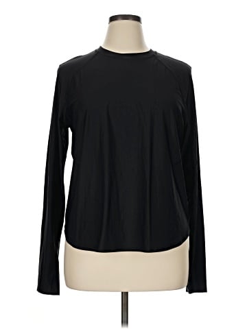 Lululemon Athletica Long Sleeve T-Shirt (view 1)