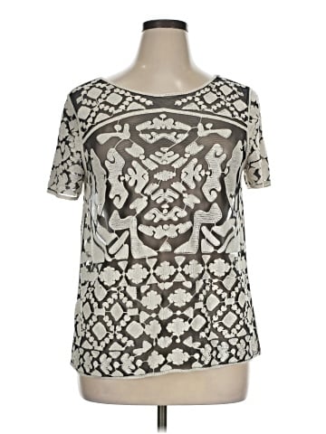 Everleigh Short Sleeve Top (view 1)