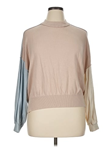Blu Pepper Sweatshirt (view 1)