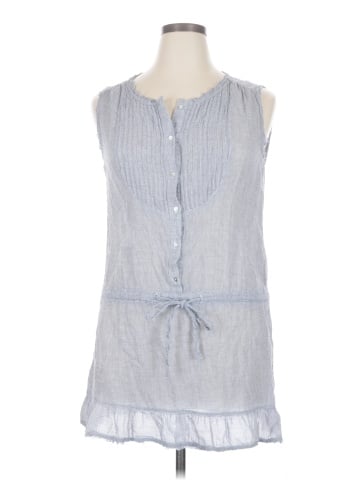 Zara Basic Sleeveless Button-Down Shirt (view 1)