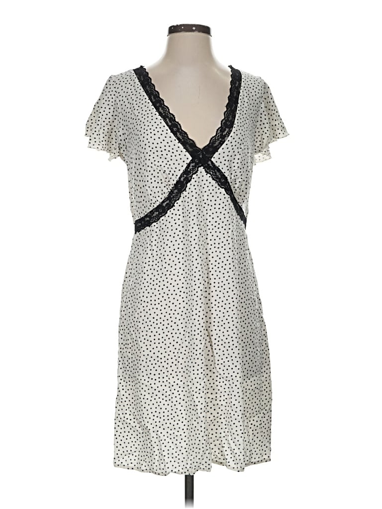 Pre-owned Old Navy Casual Dress In Ivory