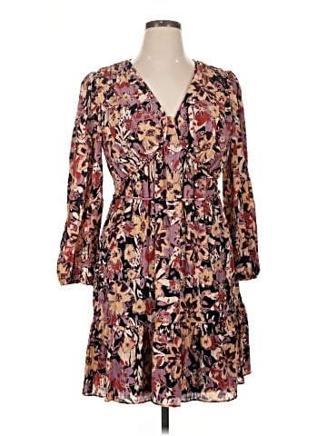 Donna Morgan Casual Dress (view 1)