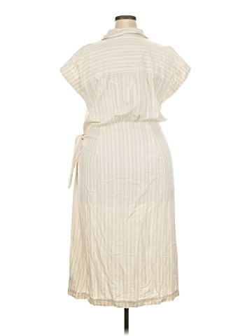 Universal Thread Casual Dress (view 2)