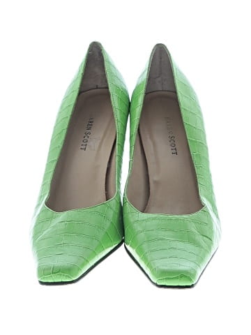 Karen Scott Heels (view 2)