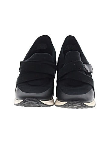 Baretraps Sneakers (view 2)