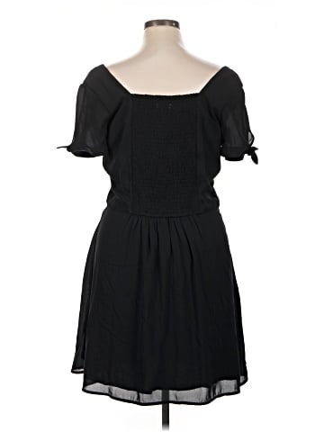 Abercrombie & Fitch Cocktail Dress (view 2)