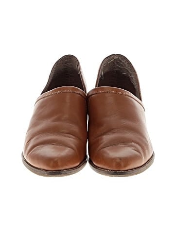Crown Vintage Heels (view 2)