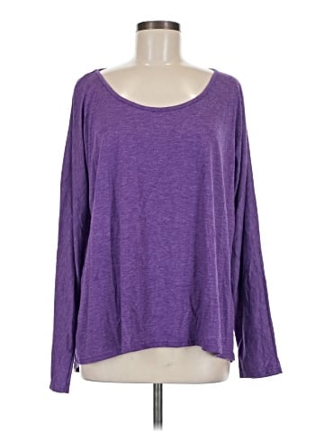 Unbranded Long Sleeve T-Shirt (view 1)