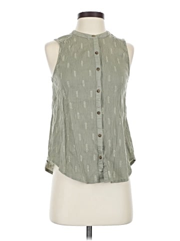 Vanessa Virginia Sleeveless Button-Down Shirt (view 1)