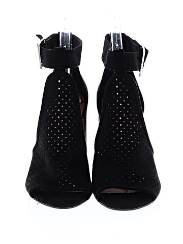 Universal Thread Sandals (view 2)