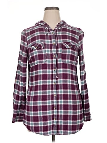 Maurices Long Sleeve Button-Down Shirt (view 1)