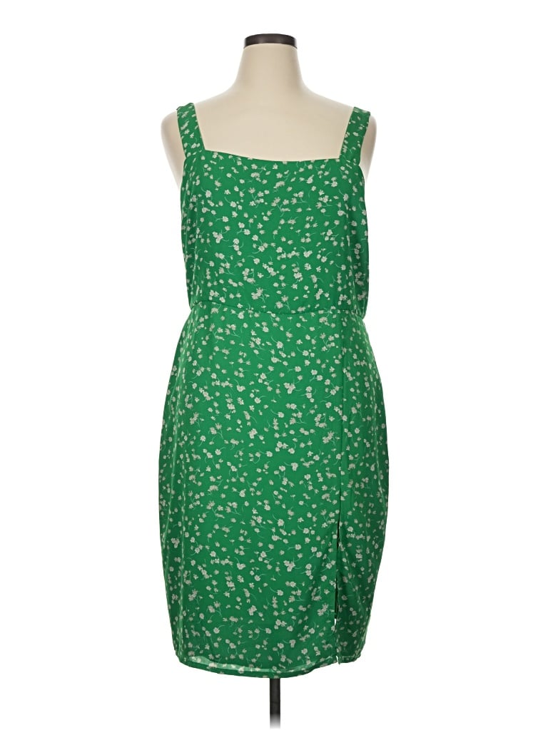 Pre-owned Halogen Cocktail Dress In Green