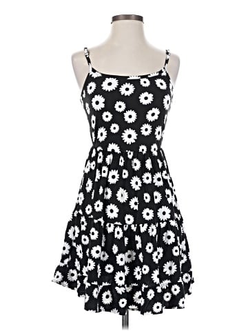 Hot Topic Casual Dress (view 1)