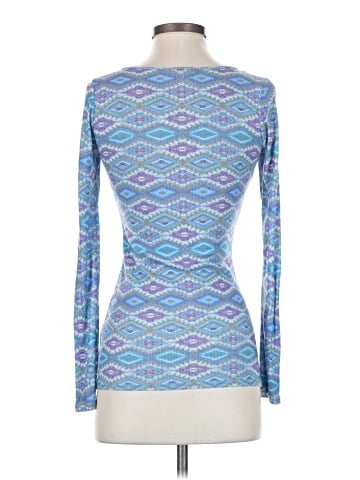Kirra Long Sleeve T-Shirt (view 2)