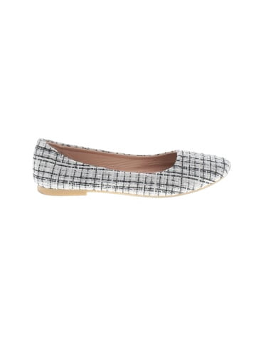 Unbranded Flats (view 1)