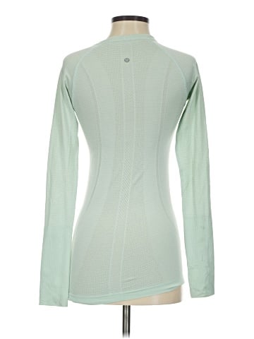 Lululemon Athletica Long Sleeve T-Shirt (view 2)