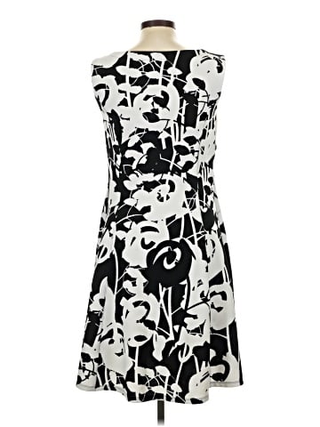 Peter Nygard Casual Dress (view 2)