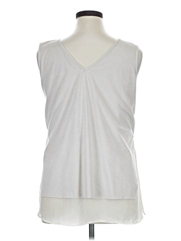 Cha Cha Vente Sleeveless Blouse (view 2)
