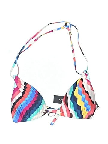 La Blanca Swimsuit Top (view 1)