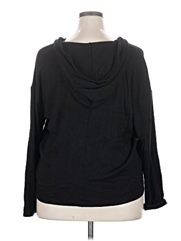 LIVI Pullover Sweater (view 2)