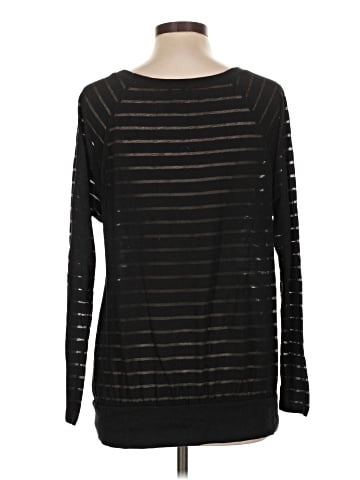 Old Navy Long Sleeve T-Shirt (view 2)