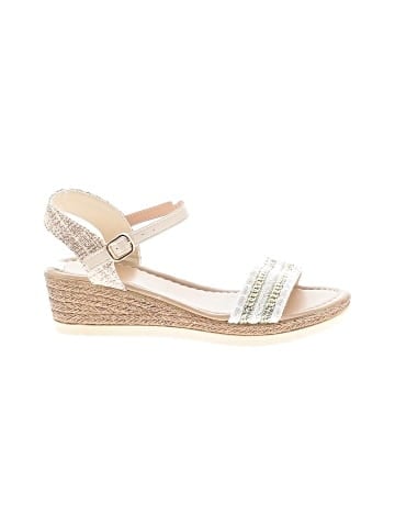 Unbranded Wedges (view 1)