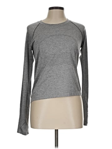 Lululemon Athletica Long Sleeve T-Shirt (view 1)