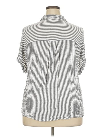 Jane and Delancey Sleeveless Button-Down Shirt (view 2)
