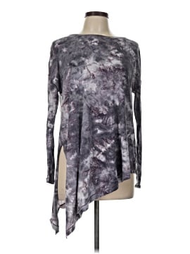 Lululemon Athletica Long Sleeve T-Shirt (view 1)