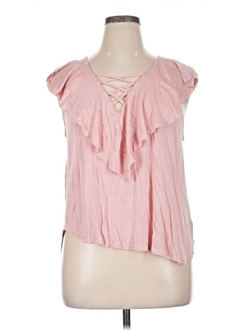 Charlotte Russe Sleeveless T-Shirt (view 1)