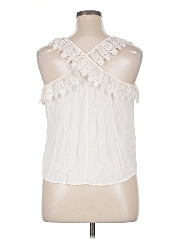 Charlotte Russe Sleeveless T-Shirt (view 2)