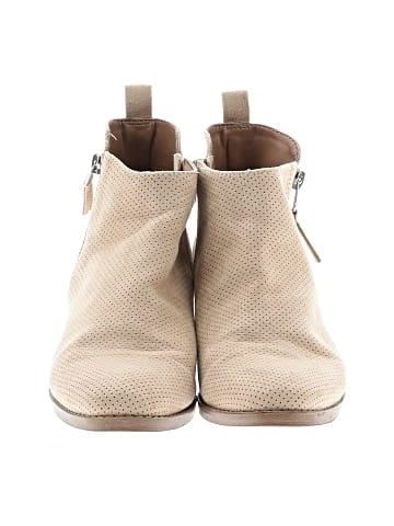 Universal Thread Ankle Boots (view 2)