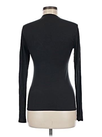Lululemon Athletica Long Sleeve T-Shirt (view 2)