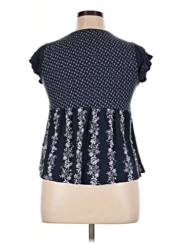Sonoma Goods for Life Short Sleeve Blouse (view 2)