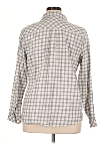 Croft & Barrow Long Sleeve Button-Down Shirt (view 2)