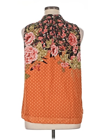 DR2 Sleeveless Blouse (view 2)