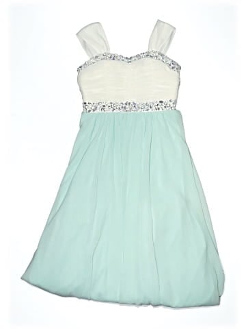 Xtraordinary Dress (view 1)