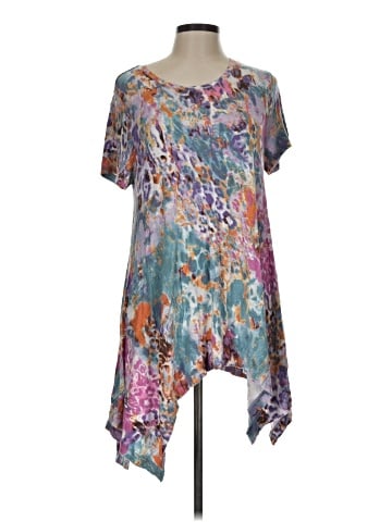 Chelsea & Theodore Casual Dress (view 1)