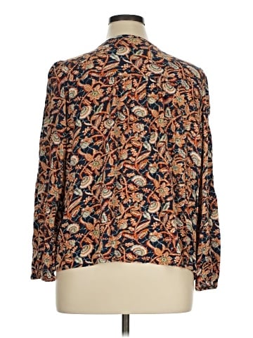 wonderly 3/4 Sleeve Blouse (view 2)