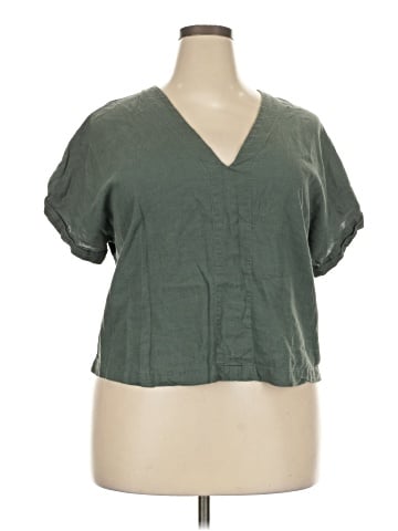 Universal Thread Short Sleeve Top (view 1)
