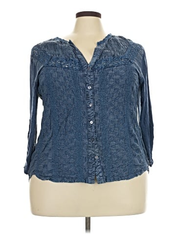 Solitaire 3/4 Sleeve Blouse (view 1)