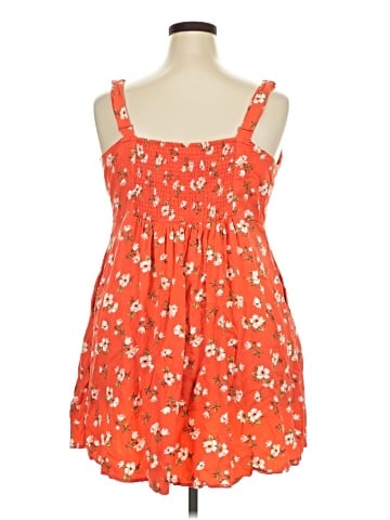 Old Navy Casual Dress (view 2)