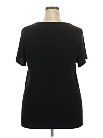 Torrid Short Sleeve T-Shirt (view 2)