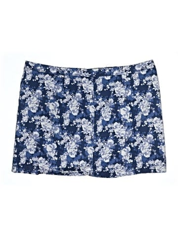 Karen Scott Skort (view 2)