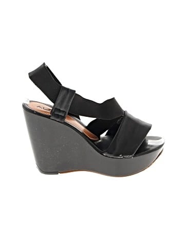Aldo Wedges (view 1)