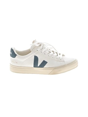 VEJA Sneakers (view 1)